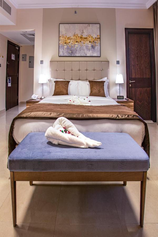 Viola Hotel Apartments Sharjah Ngoại thất bức ảnh