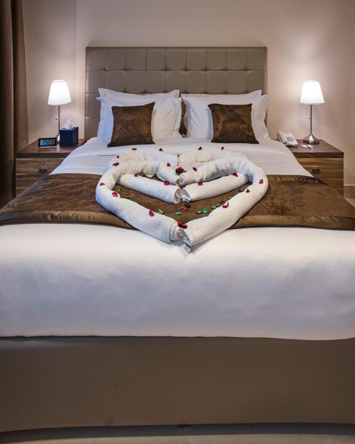 Viola Hotel Apartments Sharjah Ngoại thất bức ảnh