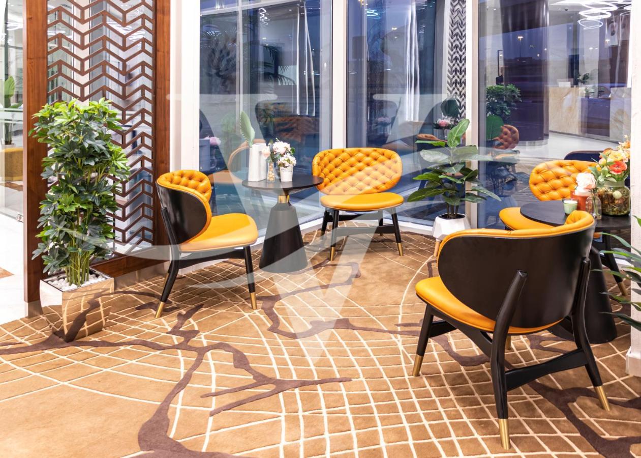 Viola Hotel Apartments Sharjah Ngoại thất bức ảnh